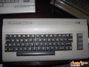 Commodore 64 z historią